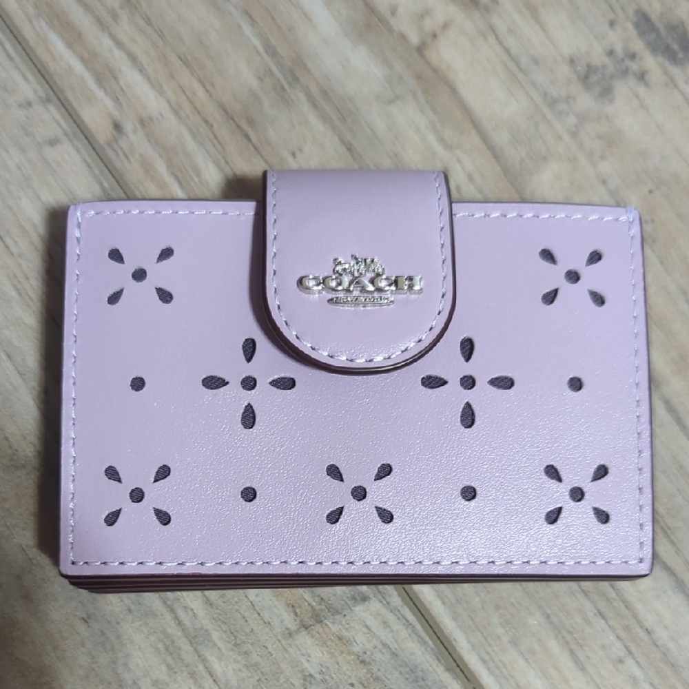 Coach Lilac Accordion Card Wallet
